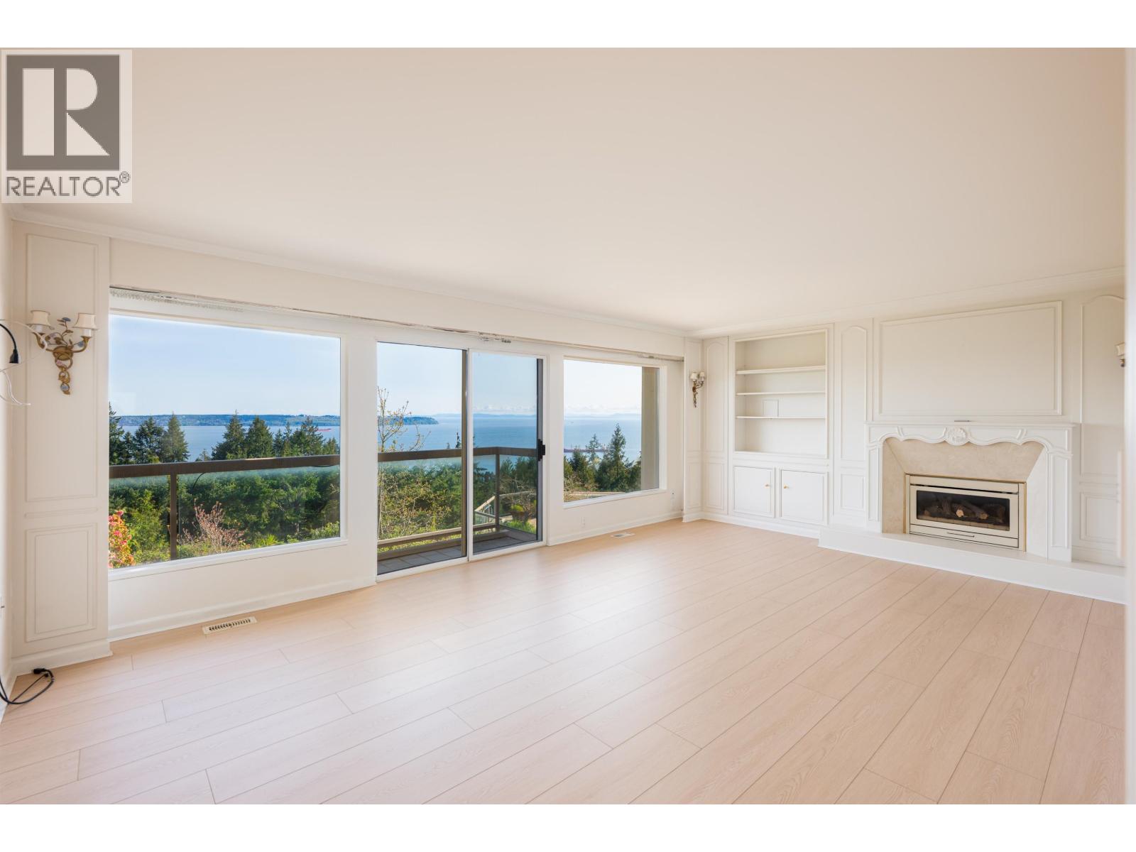 4060 ALMONDEL ROAD, West Vancouver