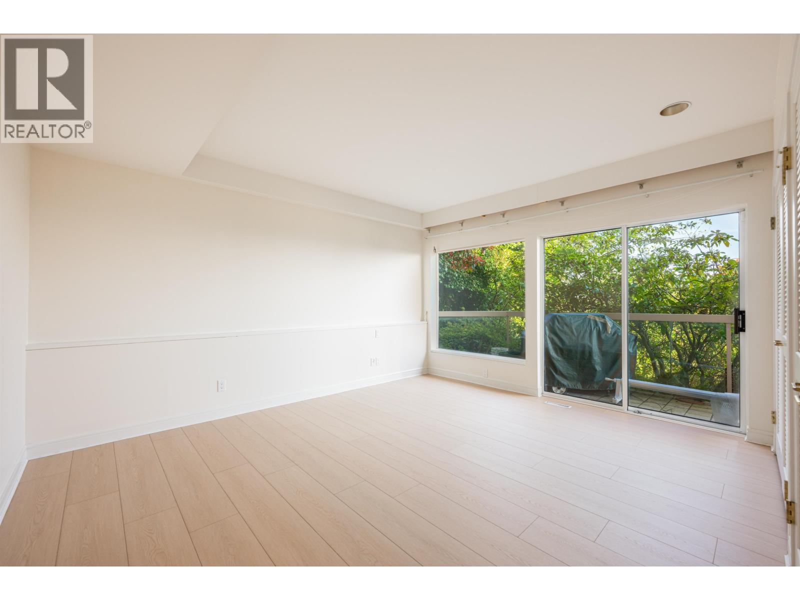 4060 ALMONDEL ROAD, West Vancouver