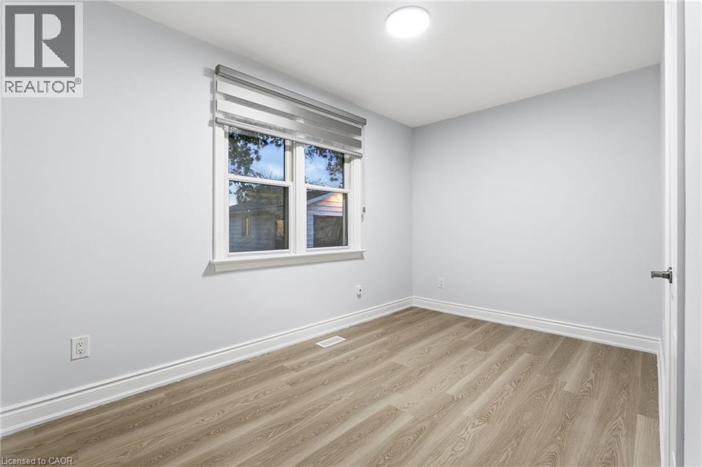 3 ALGONQUIN Avenue - 26