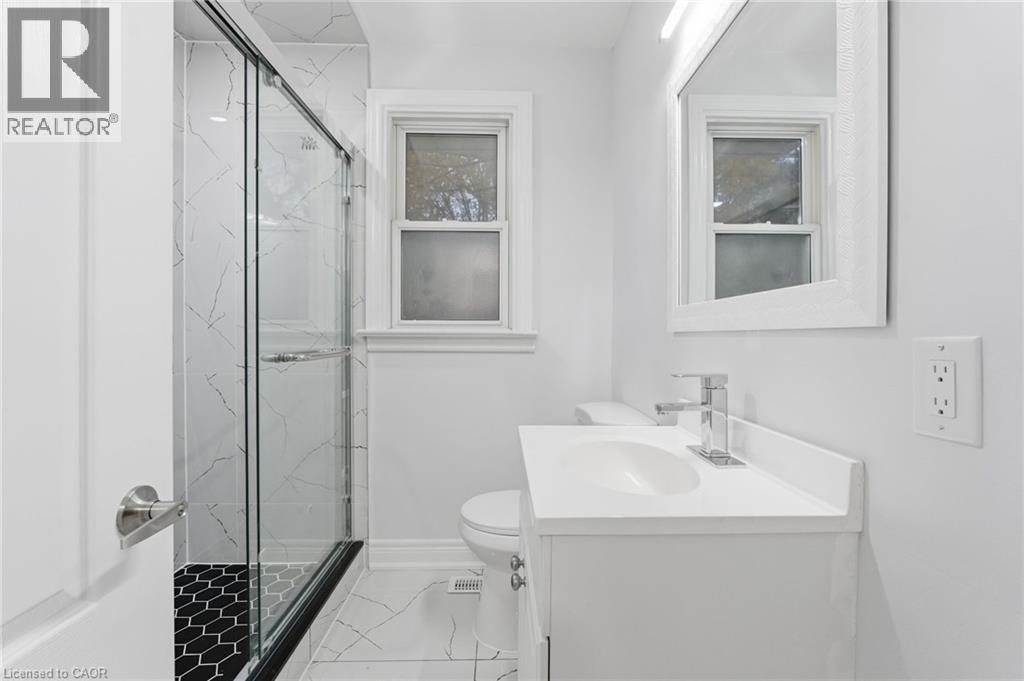 3 ALGONQUIN Avenue - 29