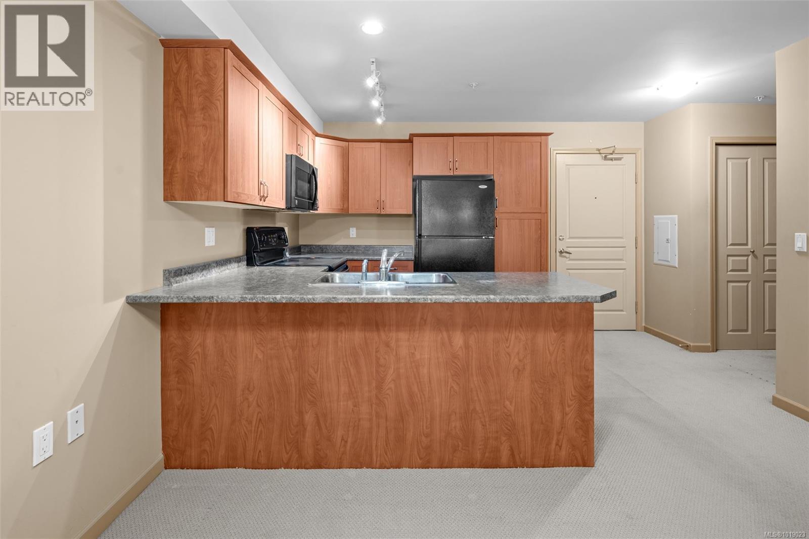 102 655 Goldstream Avenue, Langford