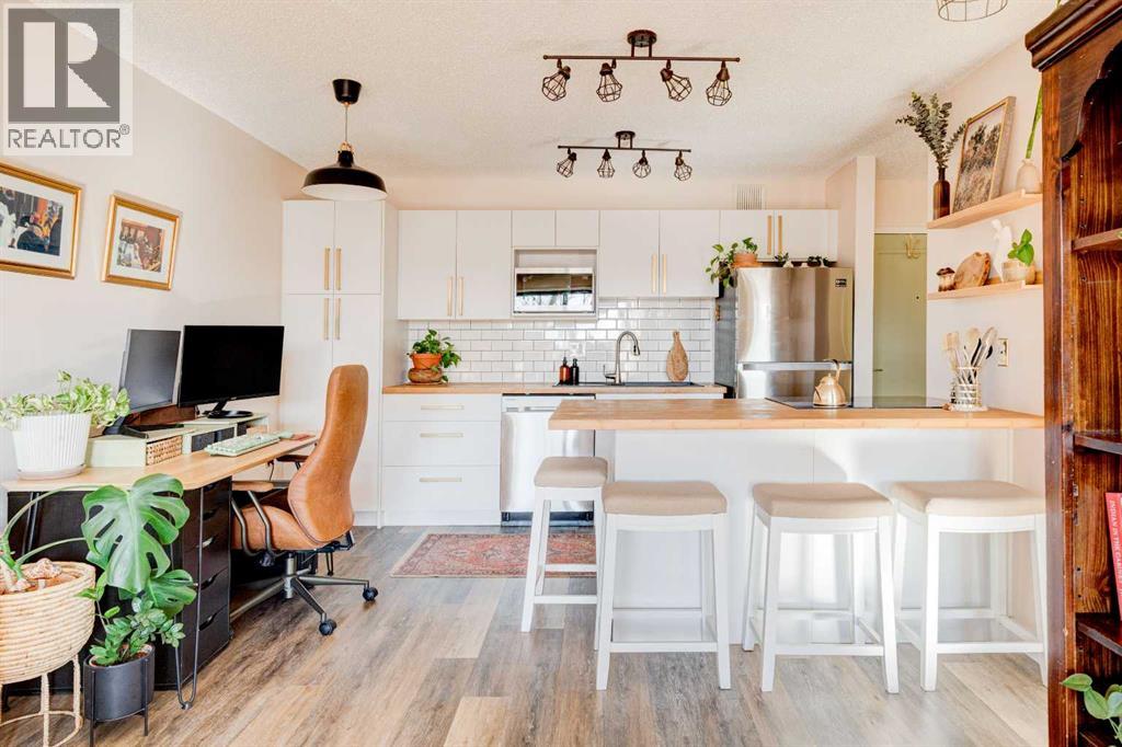 Single Family House for Sale in    Avenue SW Sunalta Calgary 