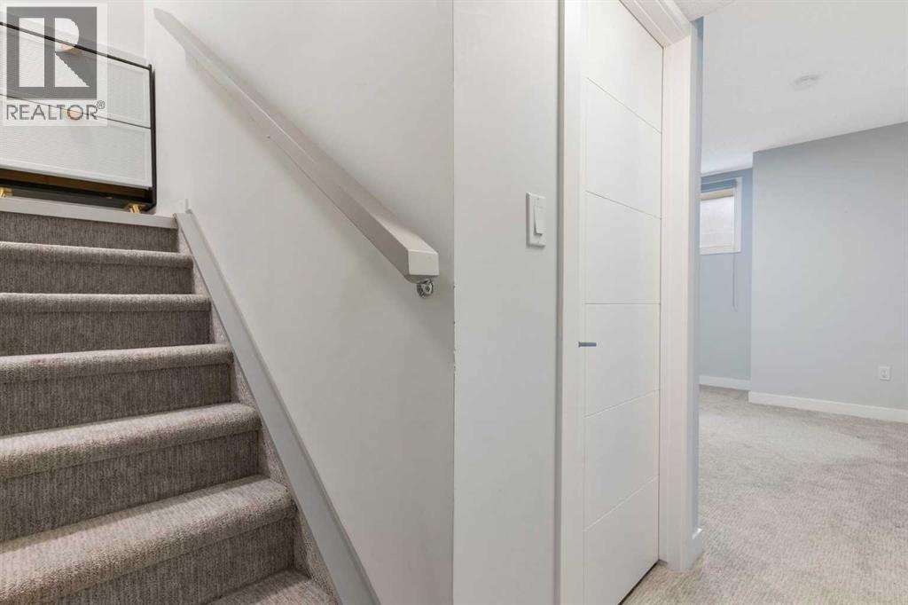 Single Family House for Sale in    Avenue NE Winston Heights/Mountview Calgary 