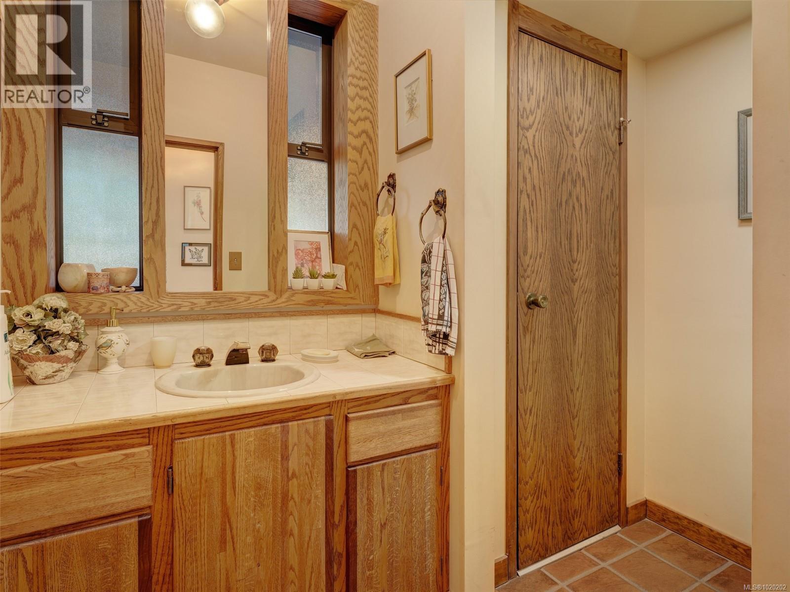  2761 Arbutus Road, Saanich