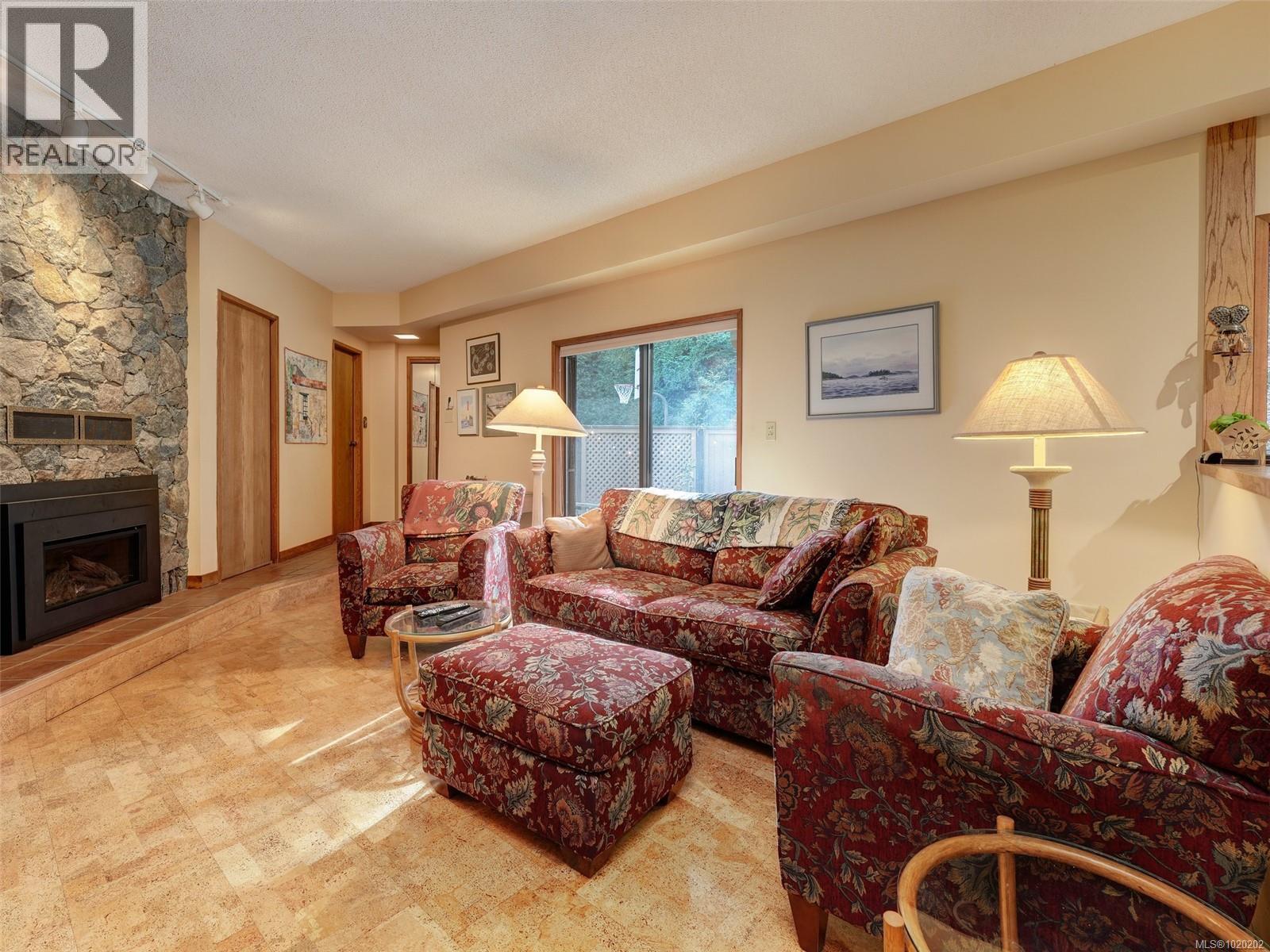  2761 Arbutus Road, Saanich