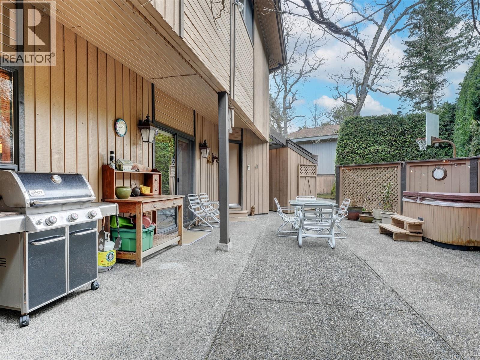  2761 Arbutus Road, Saanich