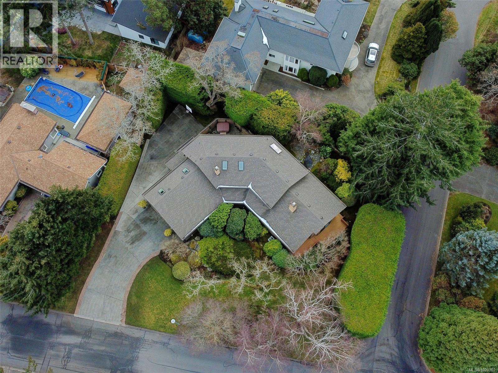  2761 Arbutus Road, Saanich