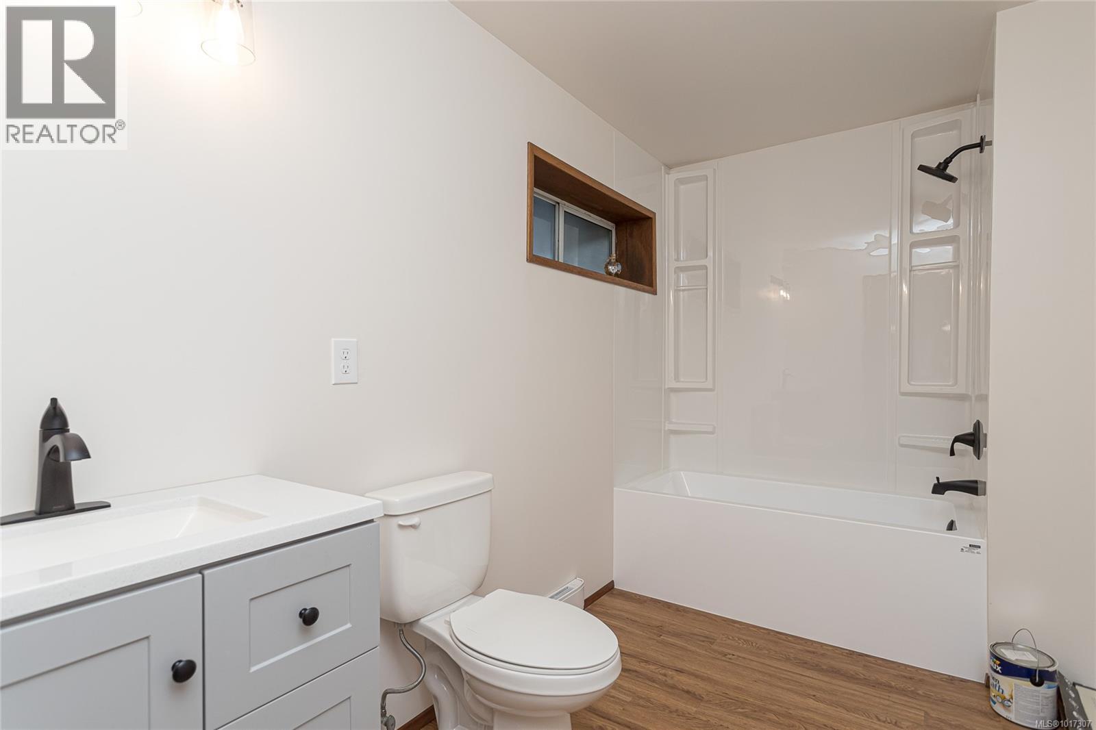 1182 Viewtop Rd, Duncan