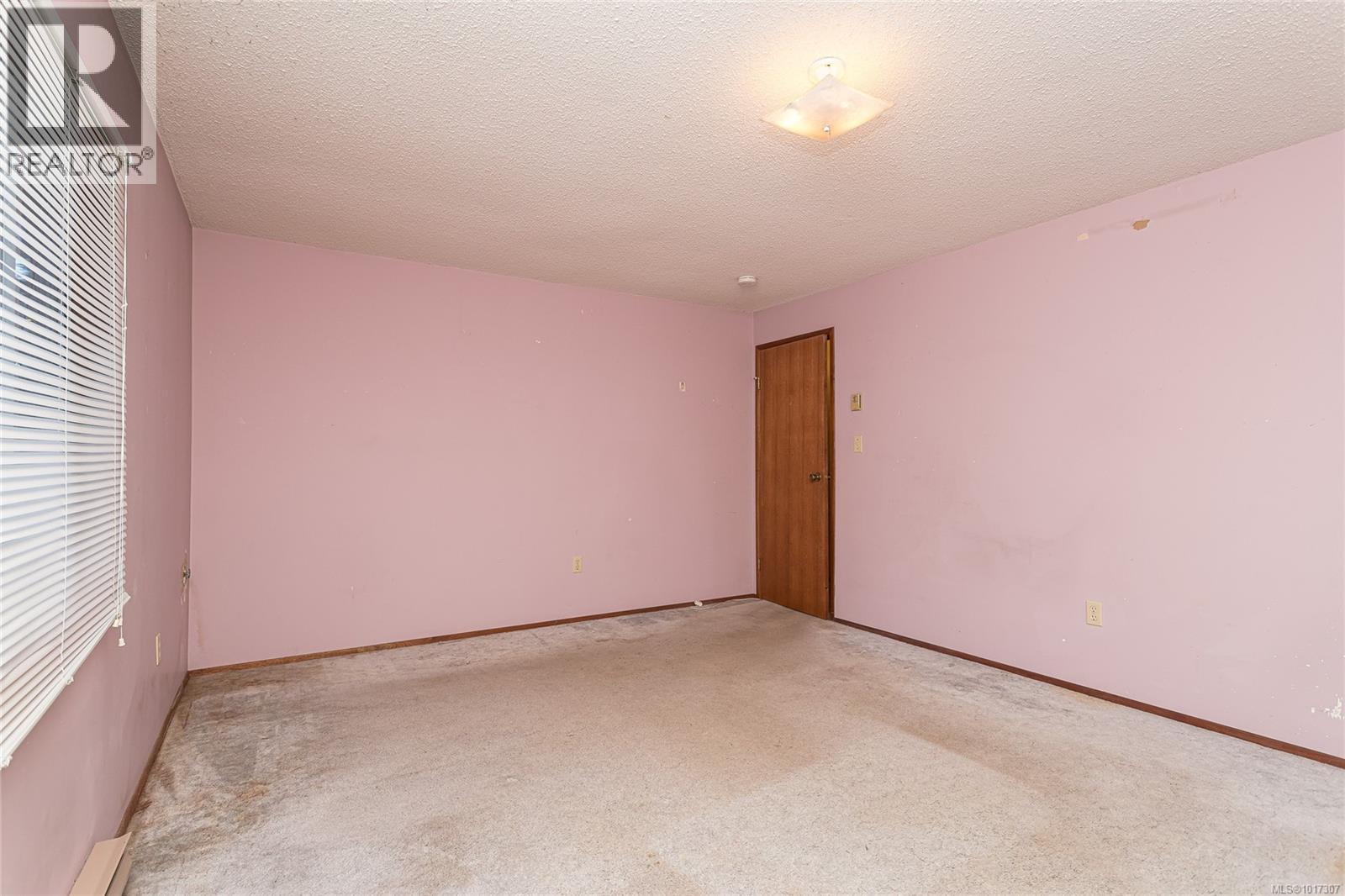 1182 Viewtop Rd, Duncan