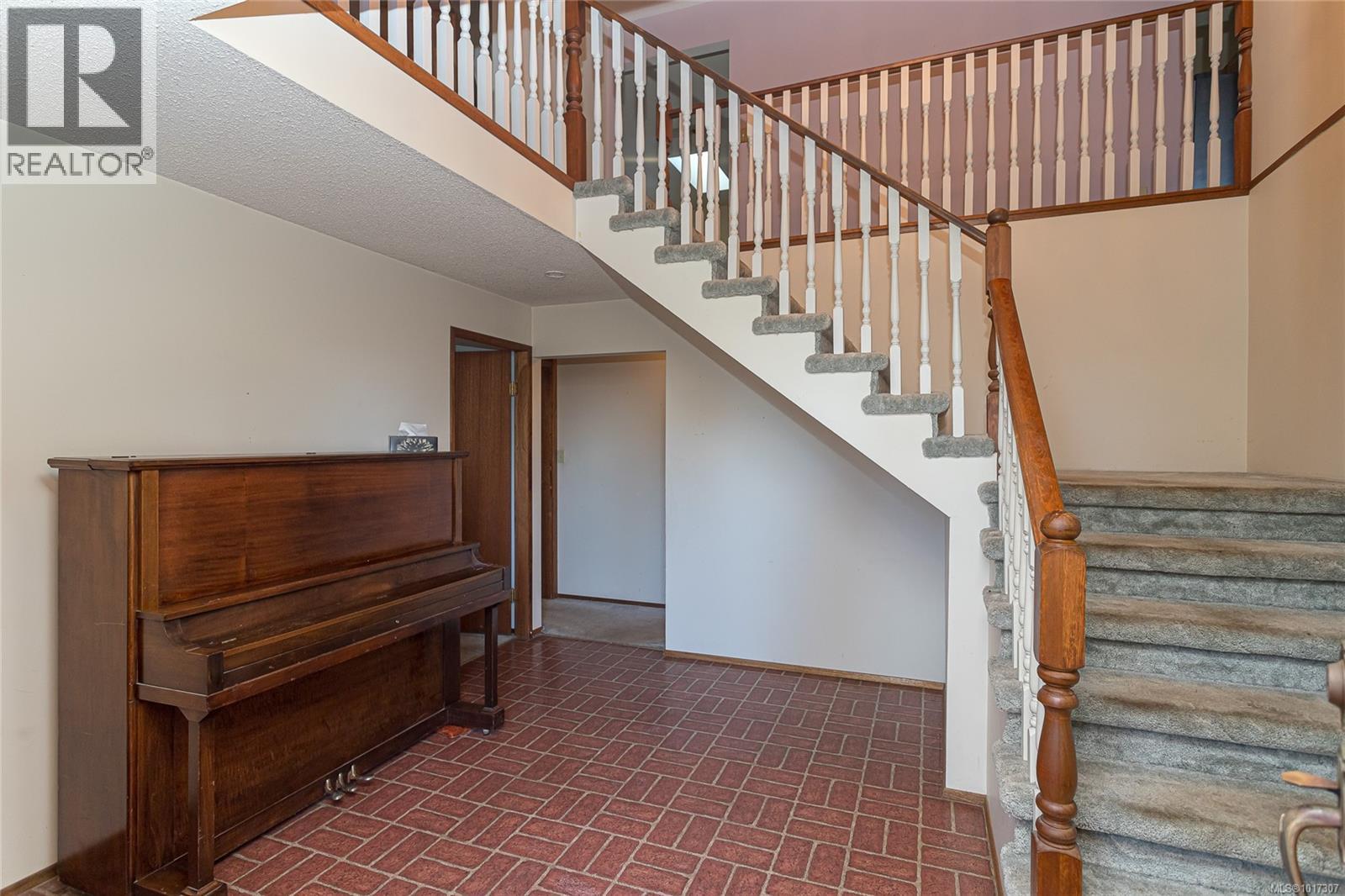 1182 Viewtop Rd, Duncan