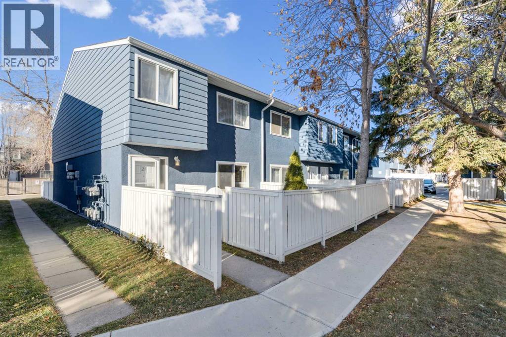 21, 251 90 Avenue SE, Calgary, Alberta
