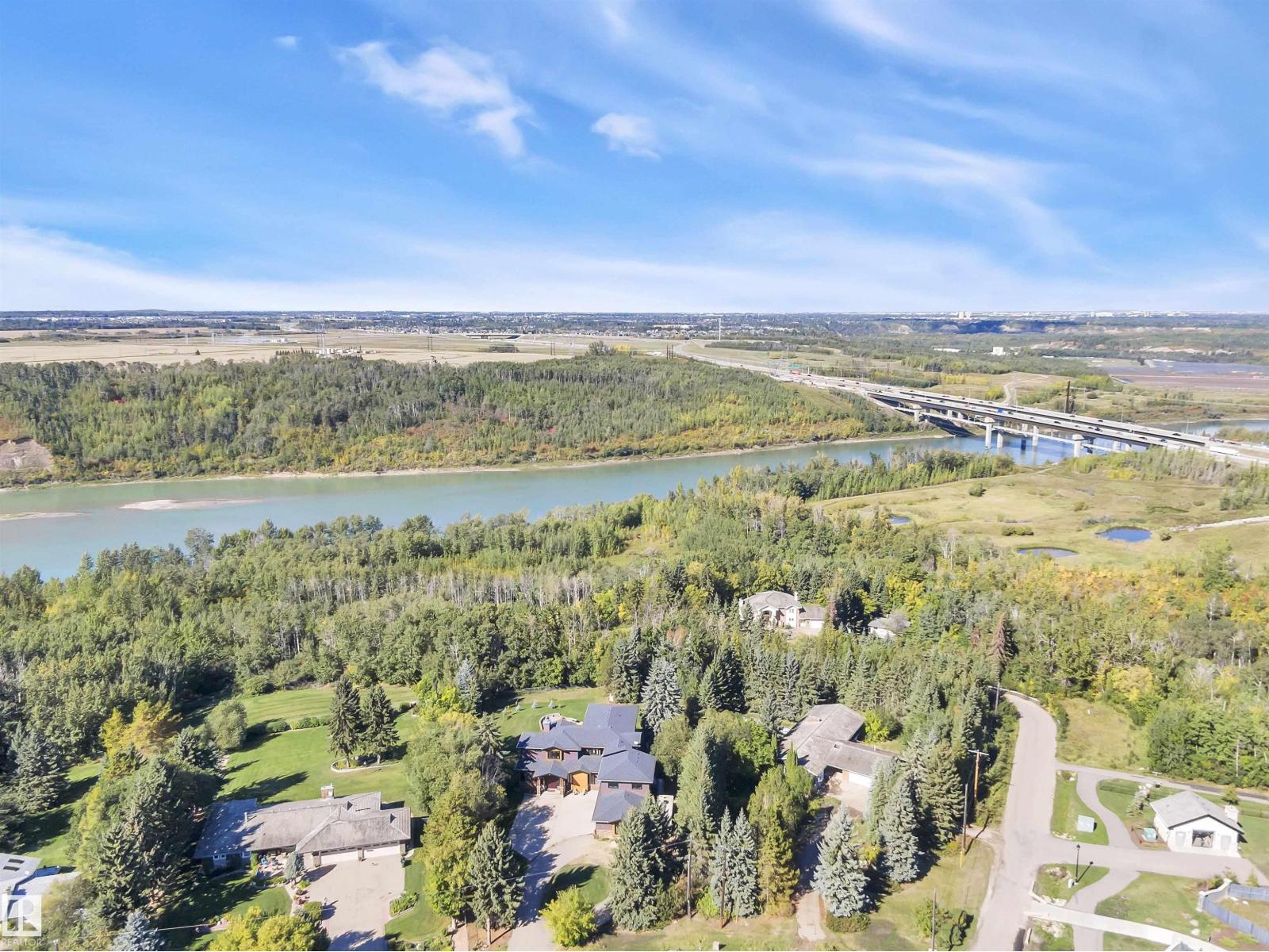 148 WINDERMERE CR NW, Edmonton