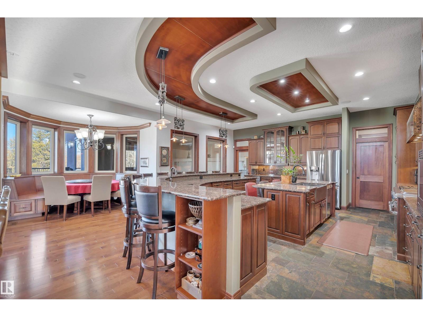 148 WINDERMERE CR NW, Edmonton