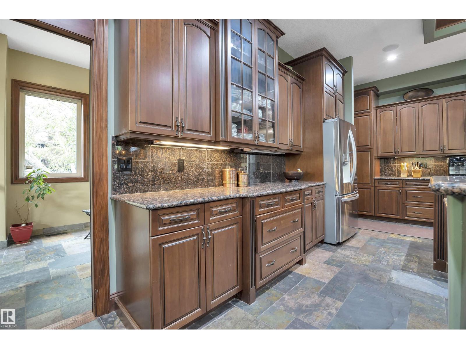 148 WINDERMERE CR NW, Edmonton