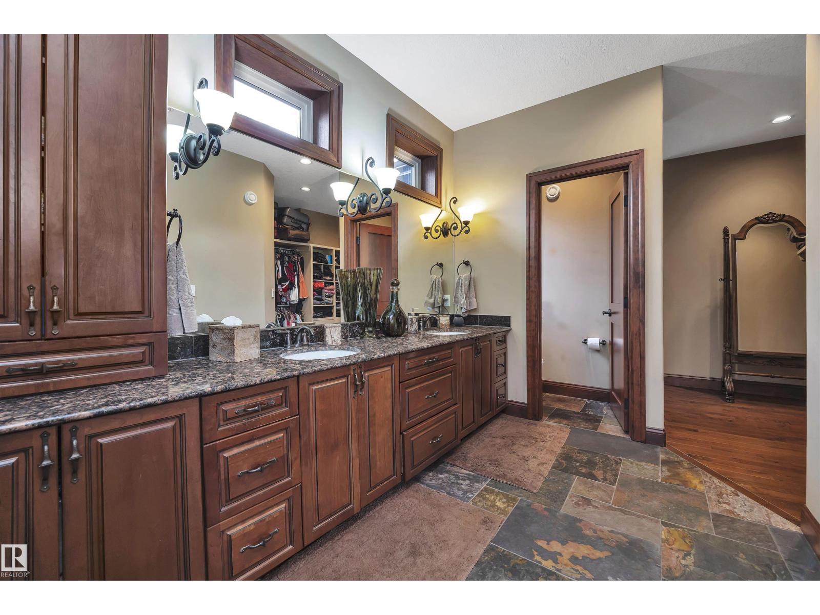 148 WINDERMERE CR NW, Edmonton