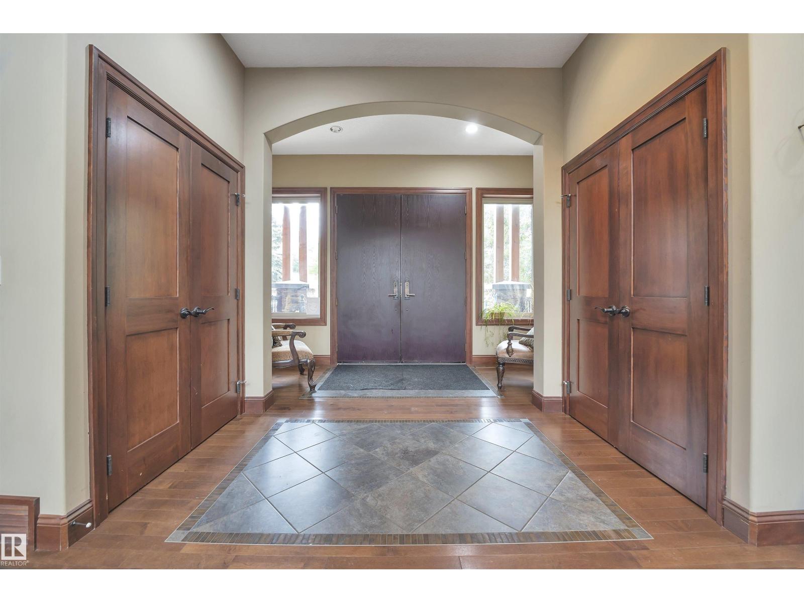 148 WINDERMERE CR NW, Edmonton