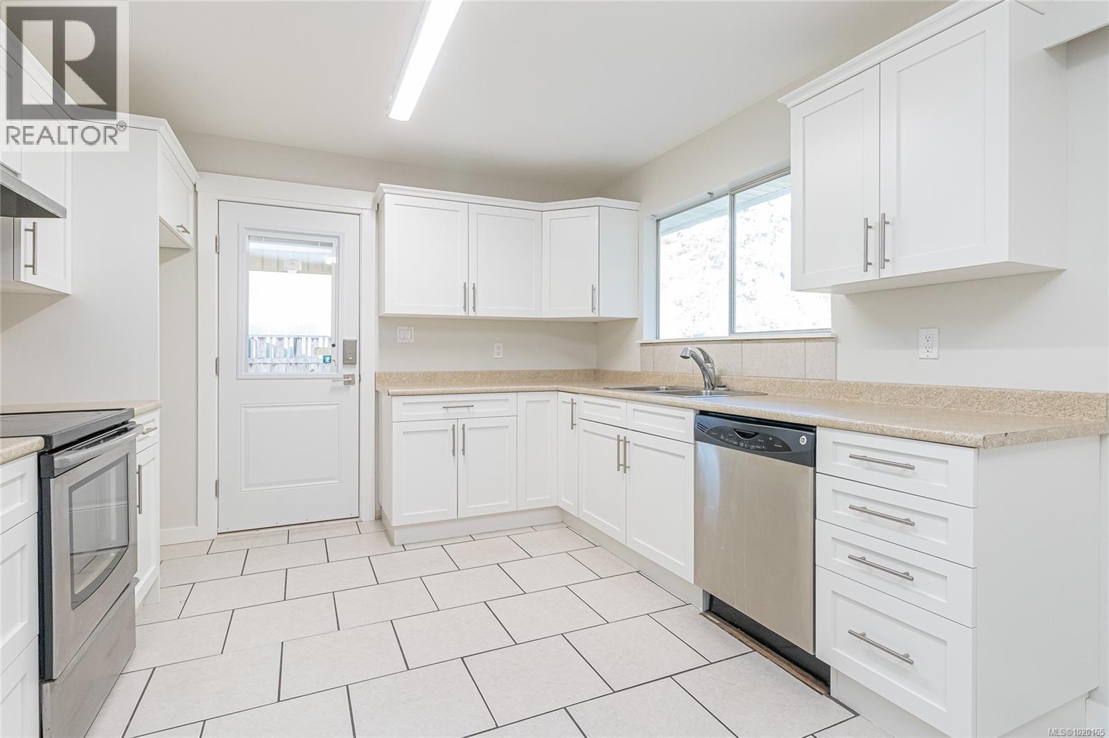 683 Morison Ave, Parksville