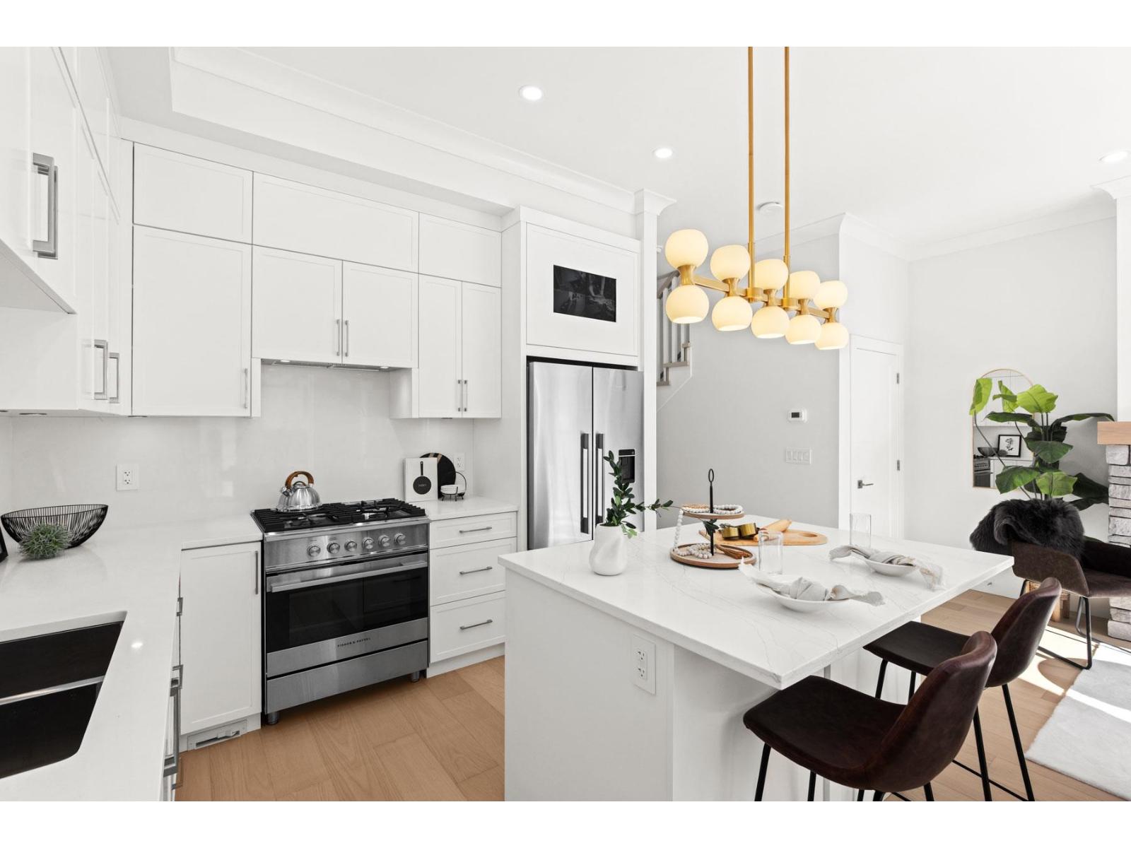 101 16622 18A AVENUE, Surrey