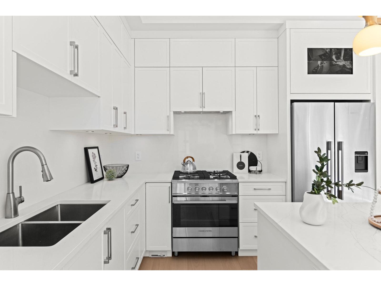 101 16622 18A AVENUE, Surrey