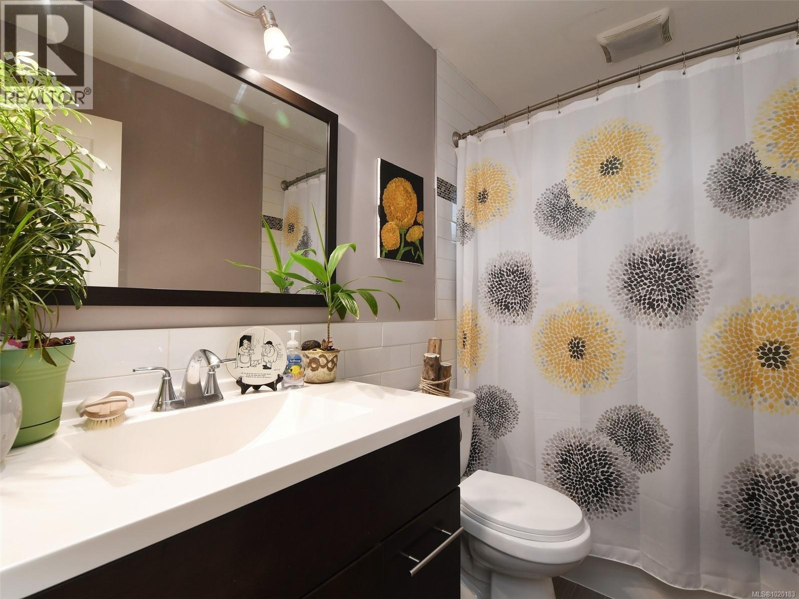  3944 Rainbow Street, Saanich