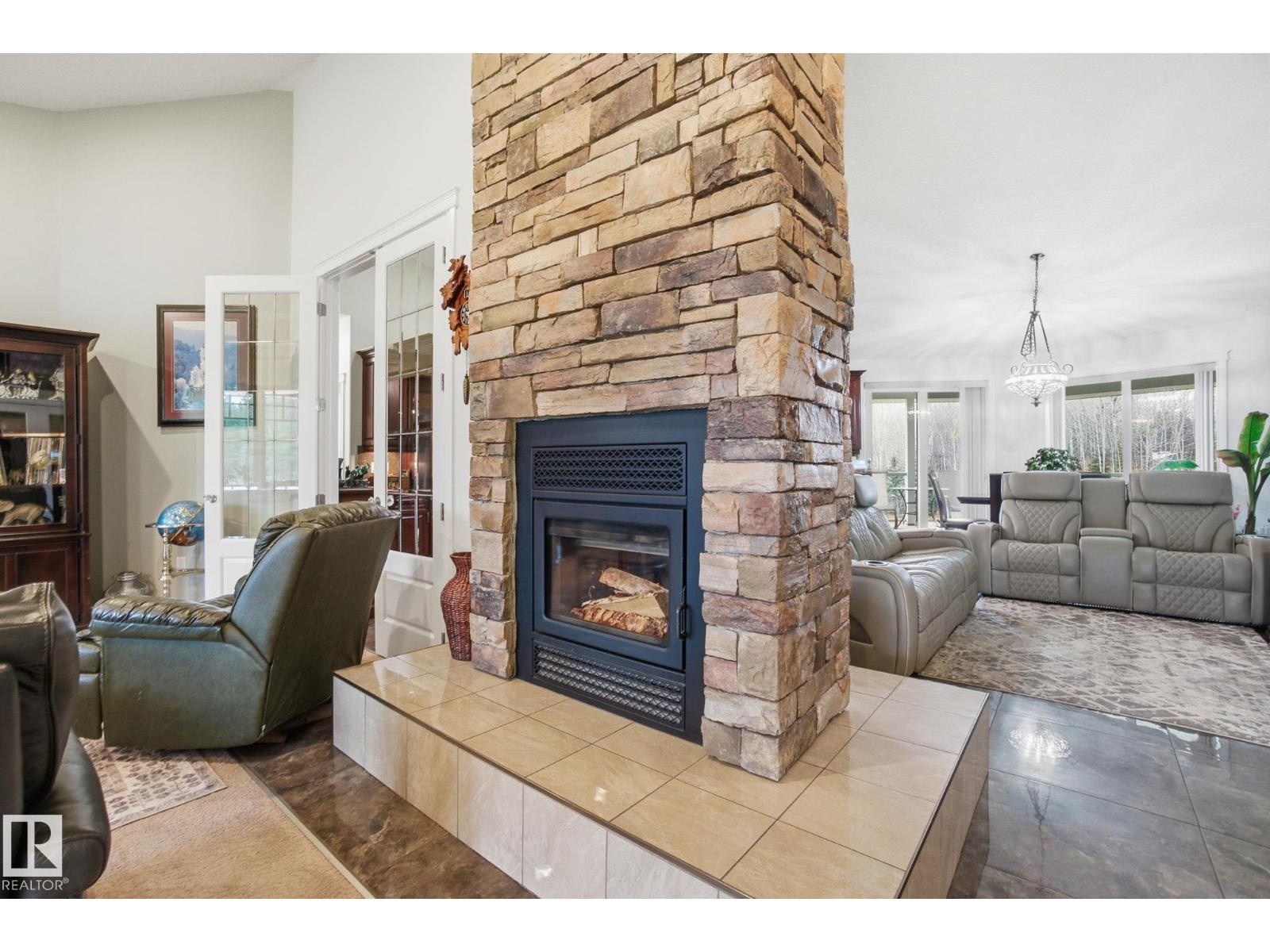 2012 PARKLAND DR, Rural Parkland County