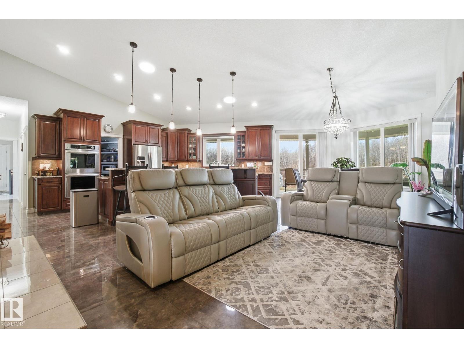 2012 PARKLAND DR, Rural Parkland County