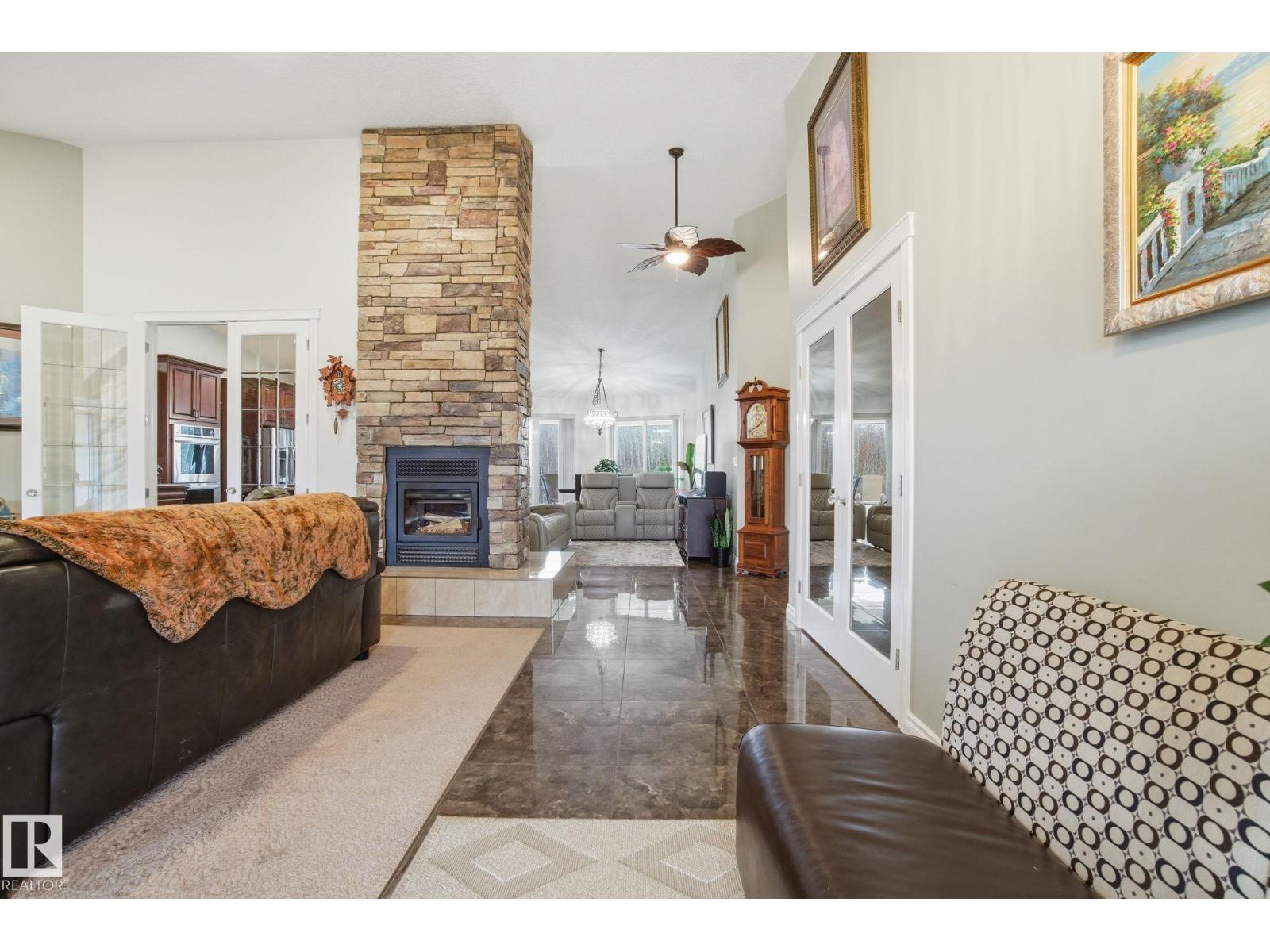 2012 PARKLAND DR, Rural Parkland County