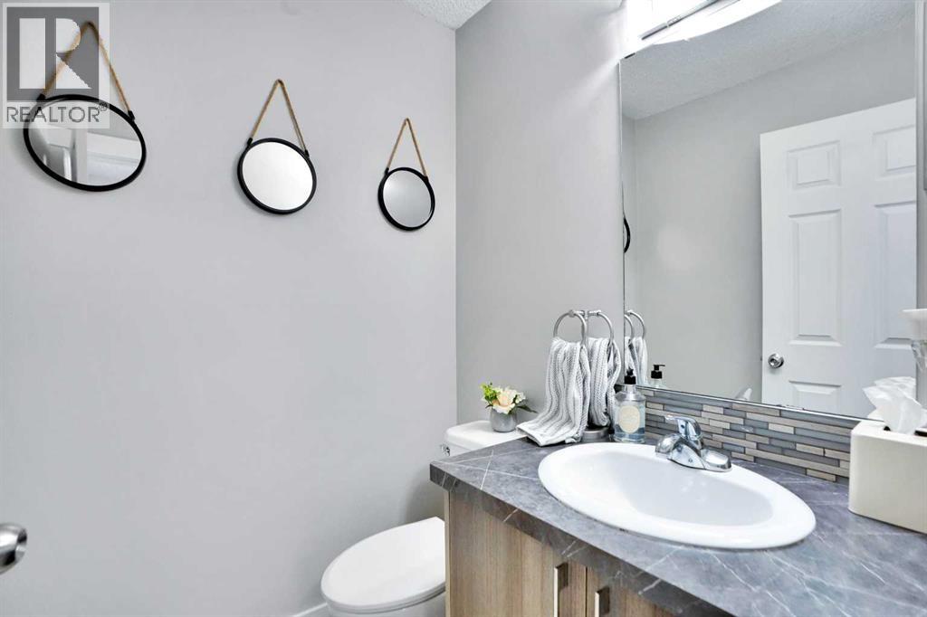 Single Family House for Sale in  Castlebury Way NE Castleridge Calgary 