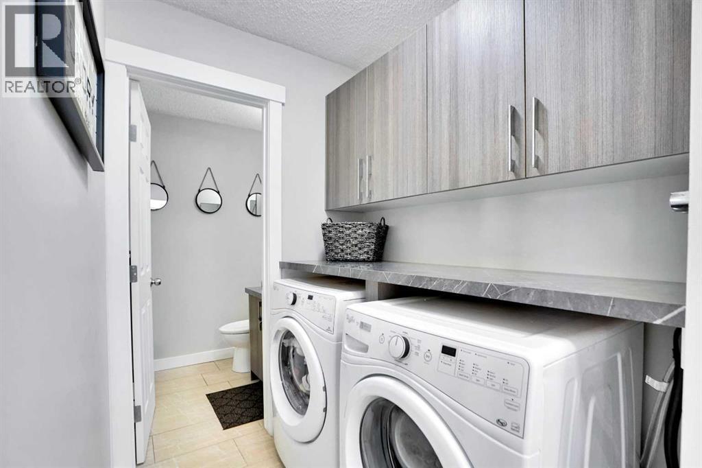 Single Family House for Sale in  Castlebury Way NE Castleridge Calgary 