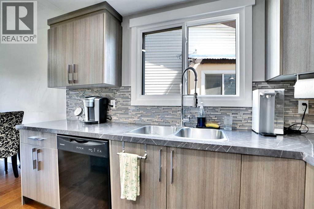 Single Family House for Sale in  Castlebury Way NE Castleridge Calgary 