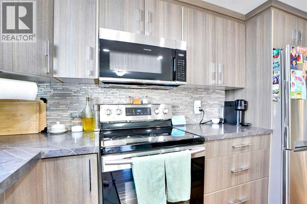 Single Family House for Sale in  Castlebury Way NE Castleridge Calgary 