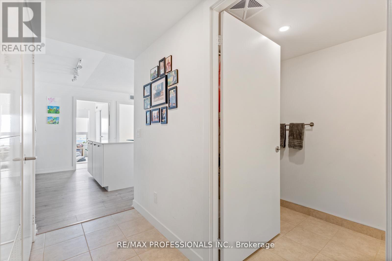 #1603 10 WILBY CRESCENT - 5