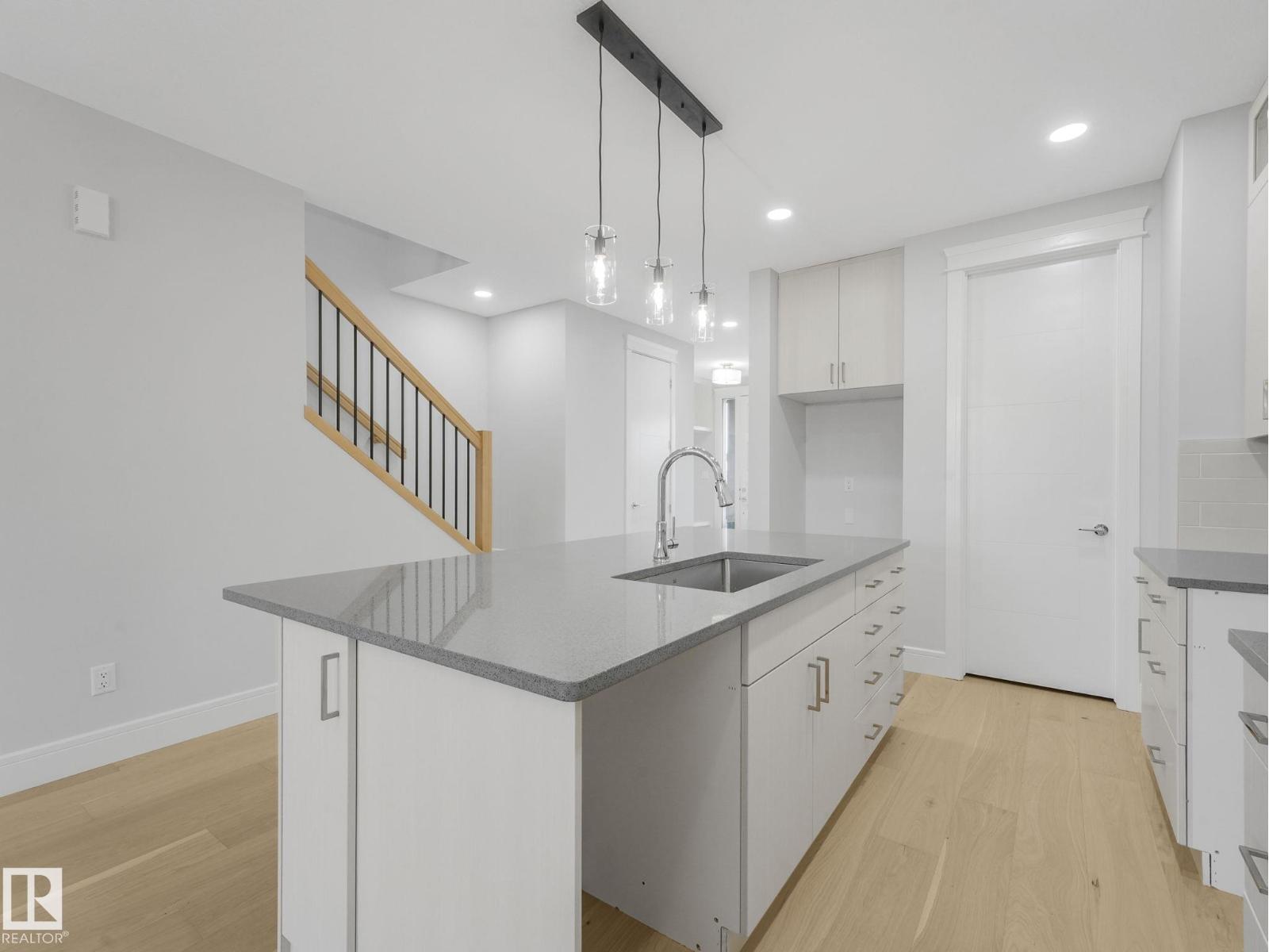 Single Family House for Sale in   ST NW Edmonton 