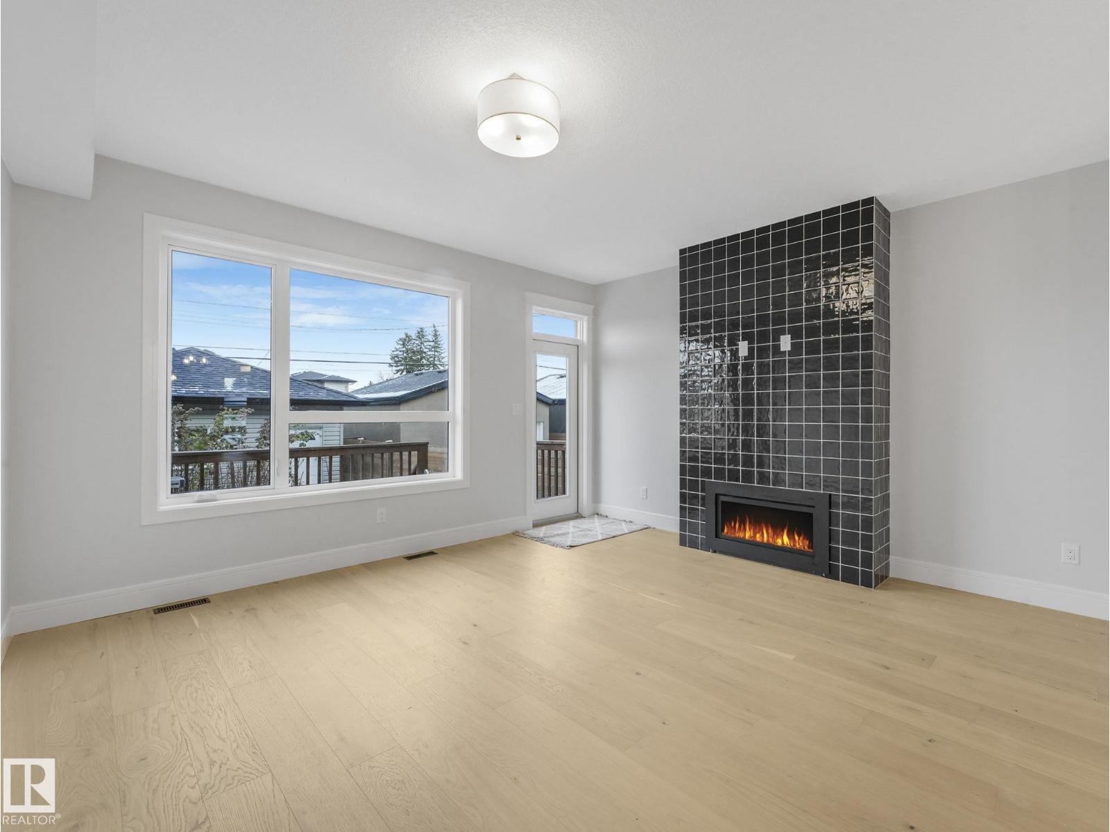 Single Family House for Sale in   ST NW Edmonton 