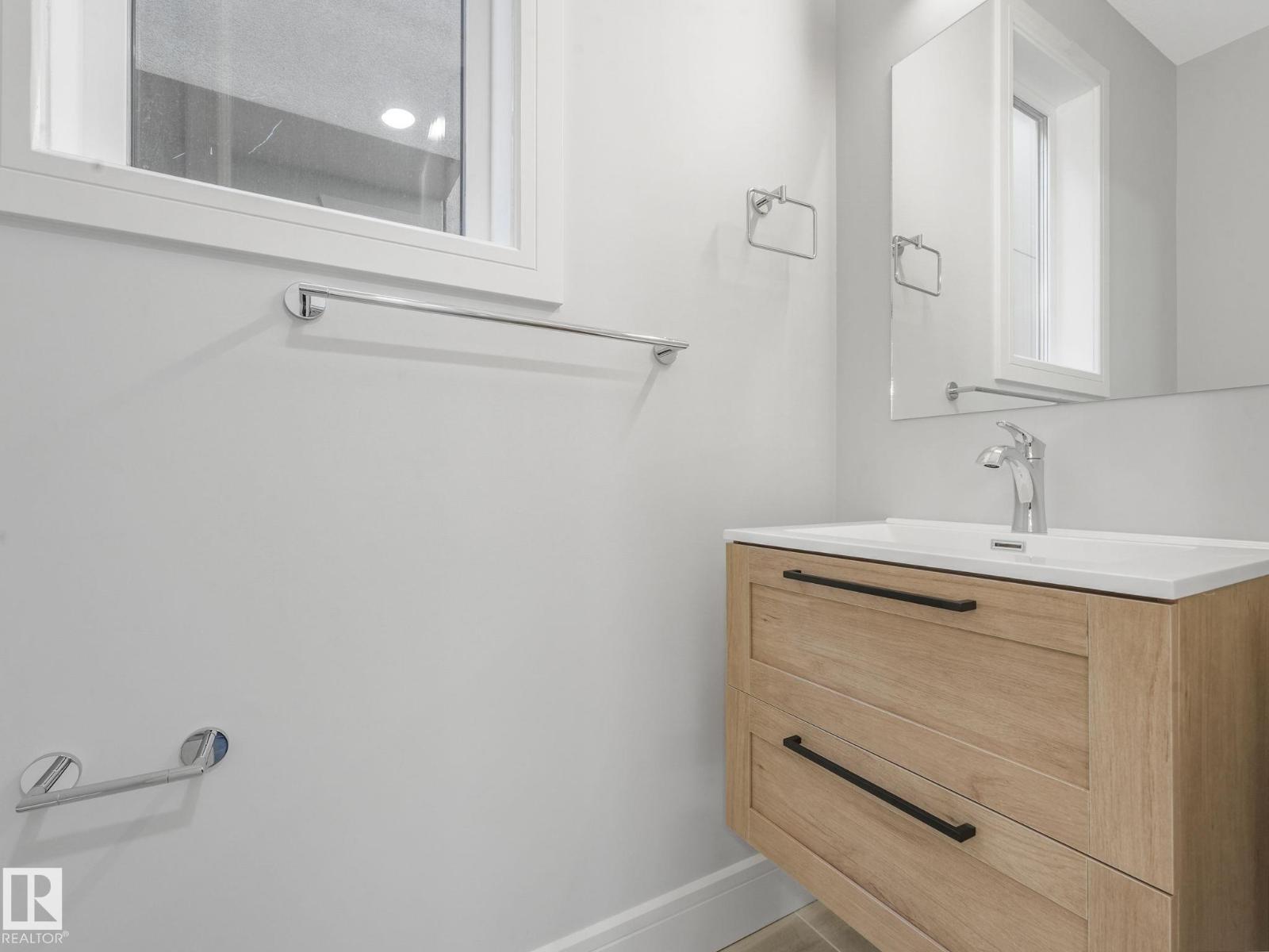 Single Family House for Sale in   ST NW Edmonton 