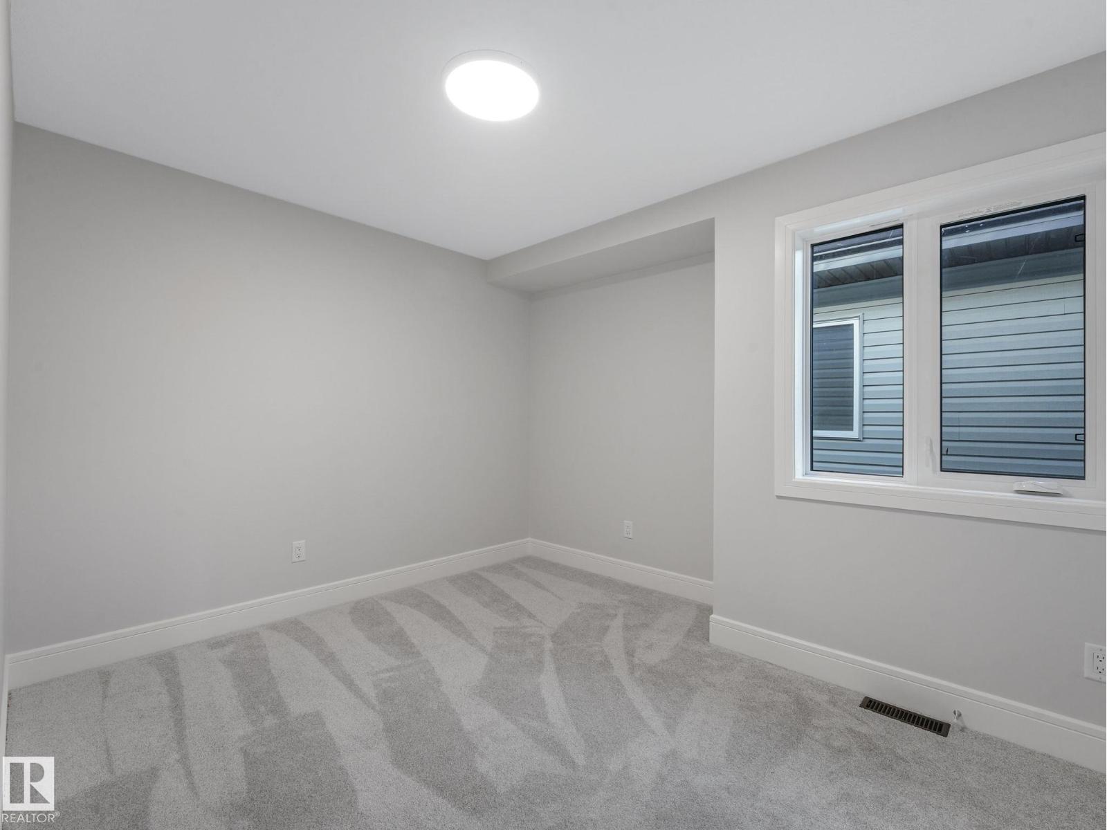 Single Family House for Sale in   ST NW Edmonton 