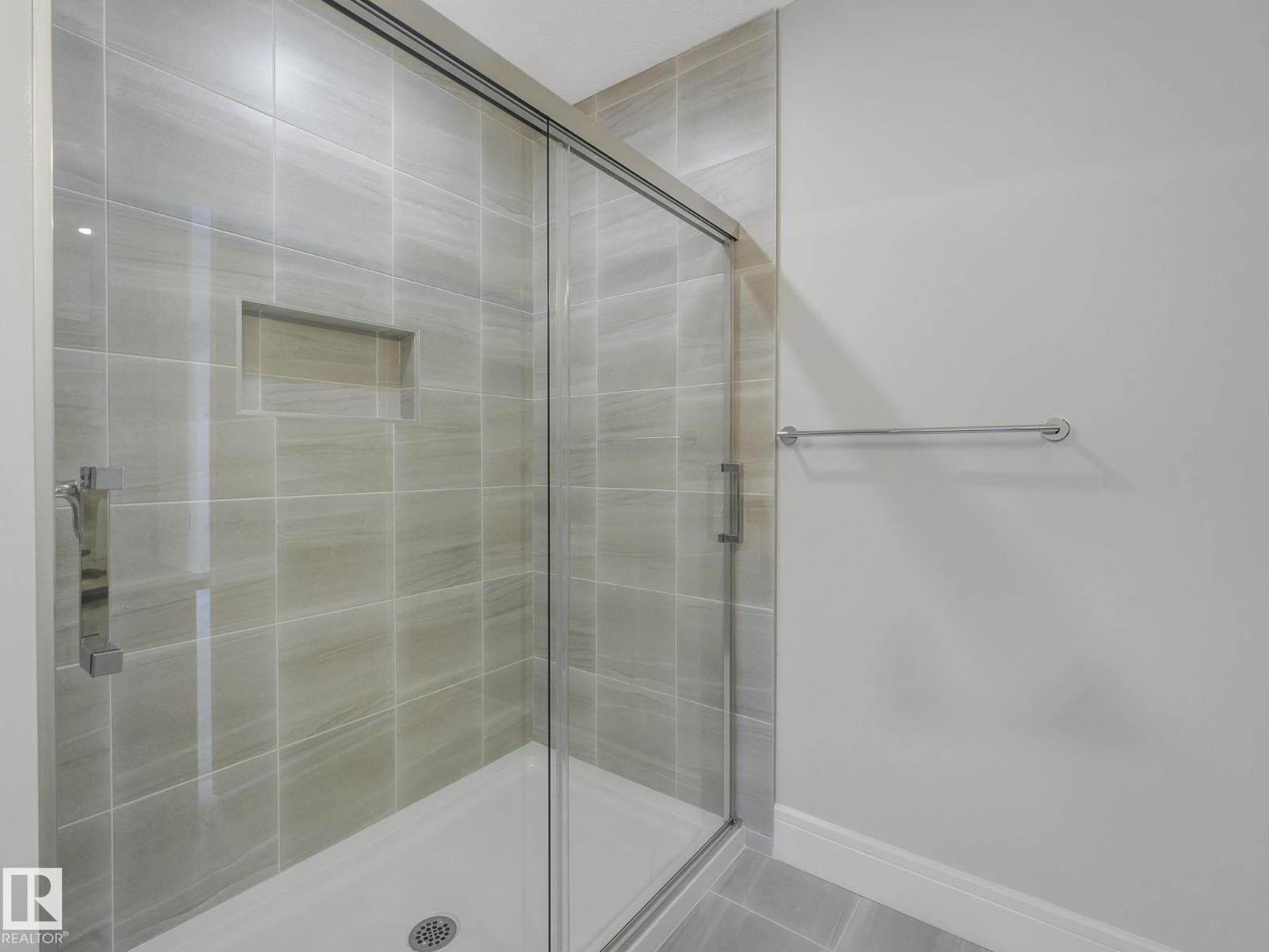 Single Family House for Sale in   ST NW Edmonton 