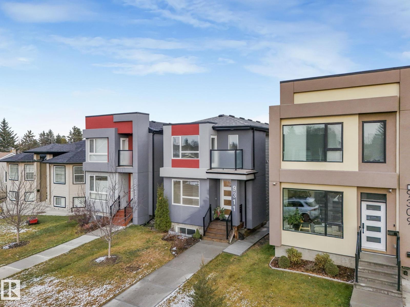 Single Family House for Sale in   ST NW Edmonton 