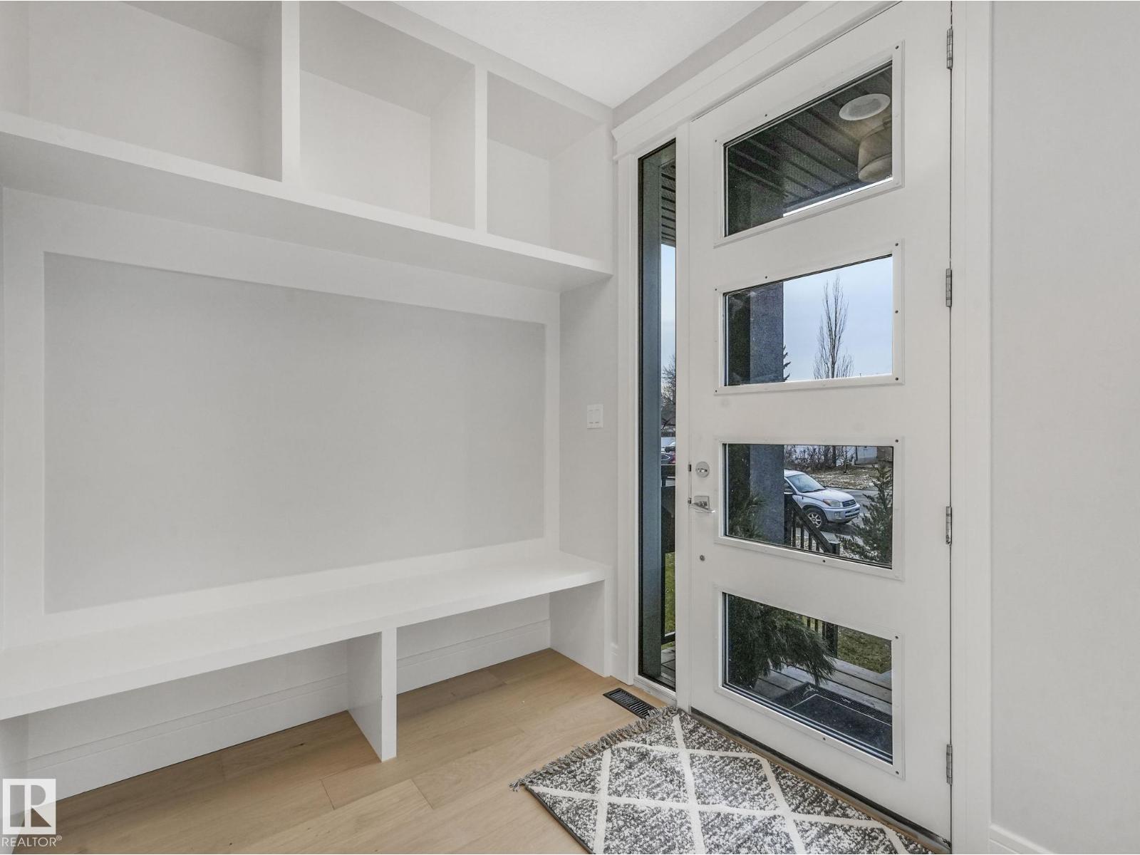 Single Family House for Sale in   ST NW Edmonton 