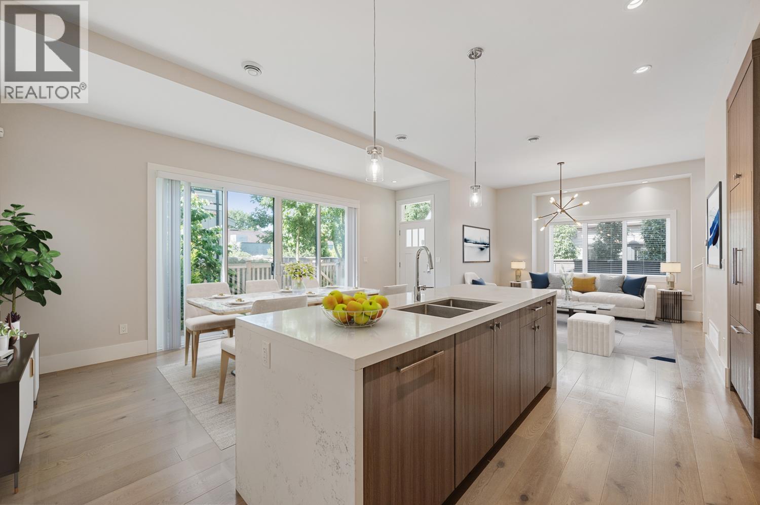 9 5071 STEVESTON HIGHWAY, Richmond