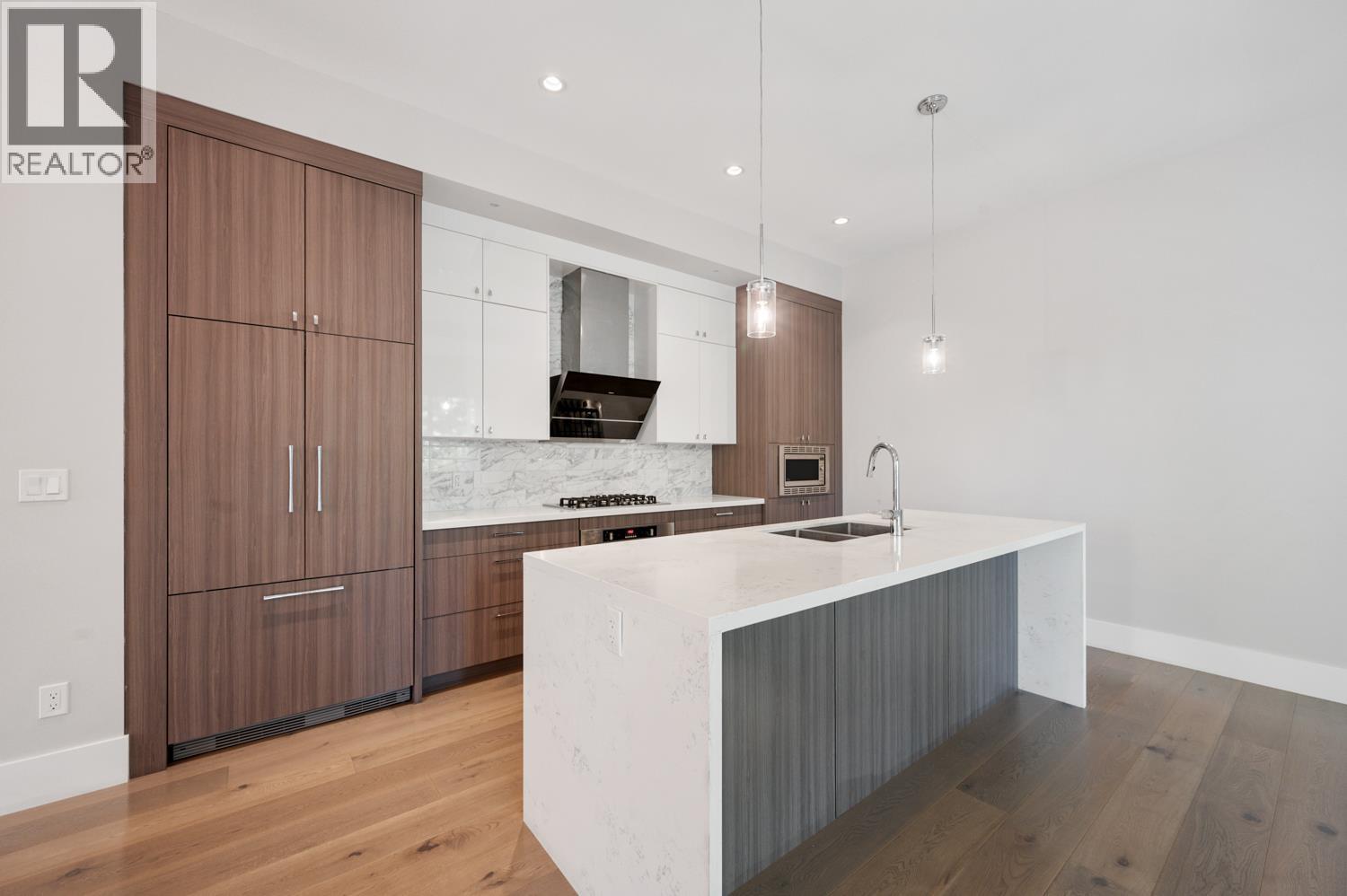 9 5071 STEVESTON HIGHWAY, Richmond