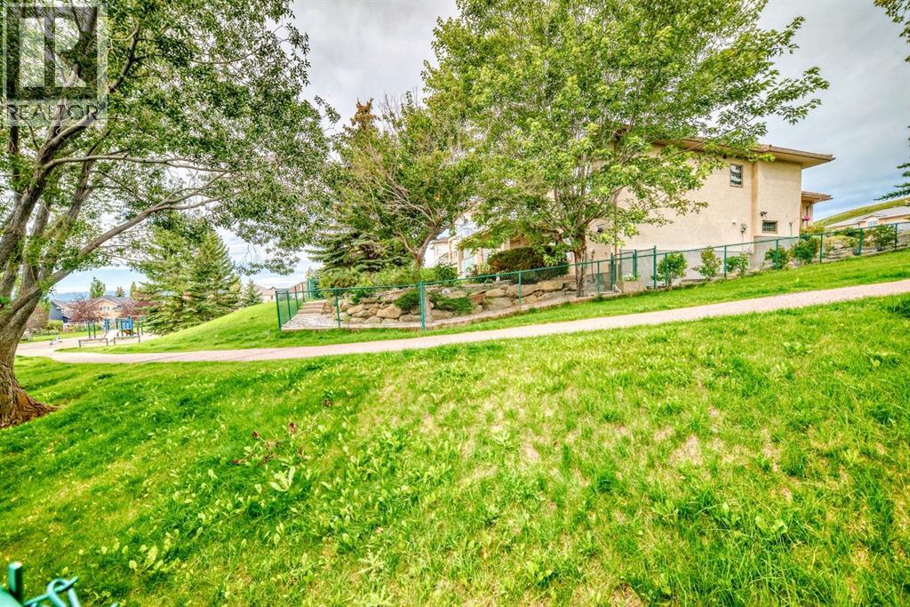 83 Gleneagles Close, Cochrane