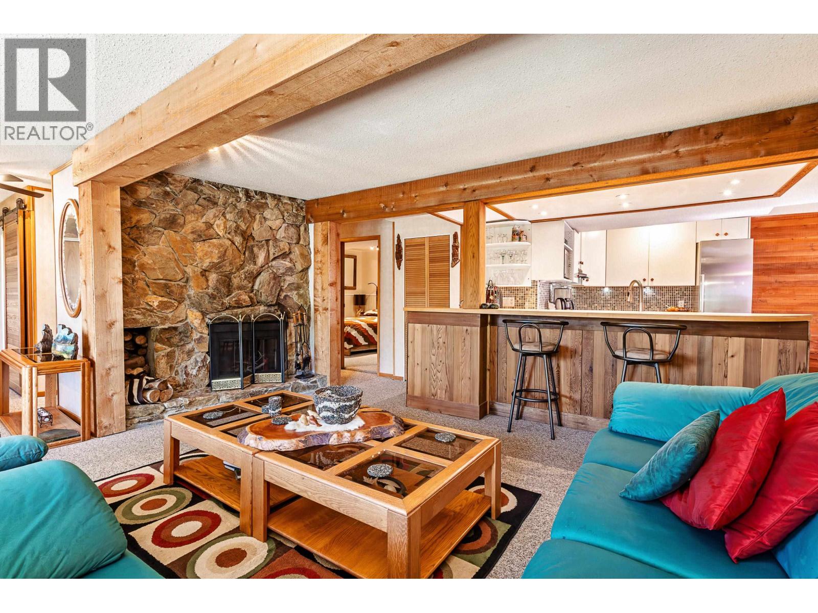 1496 MARY HILL LANE, Port Coquitlam