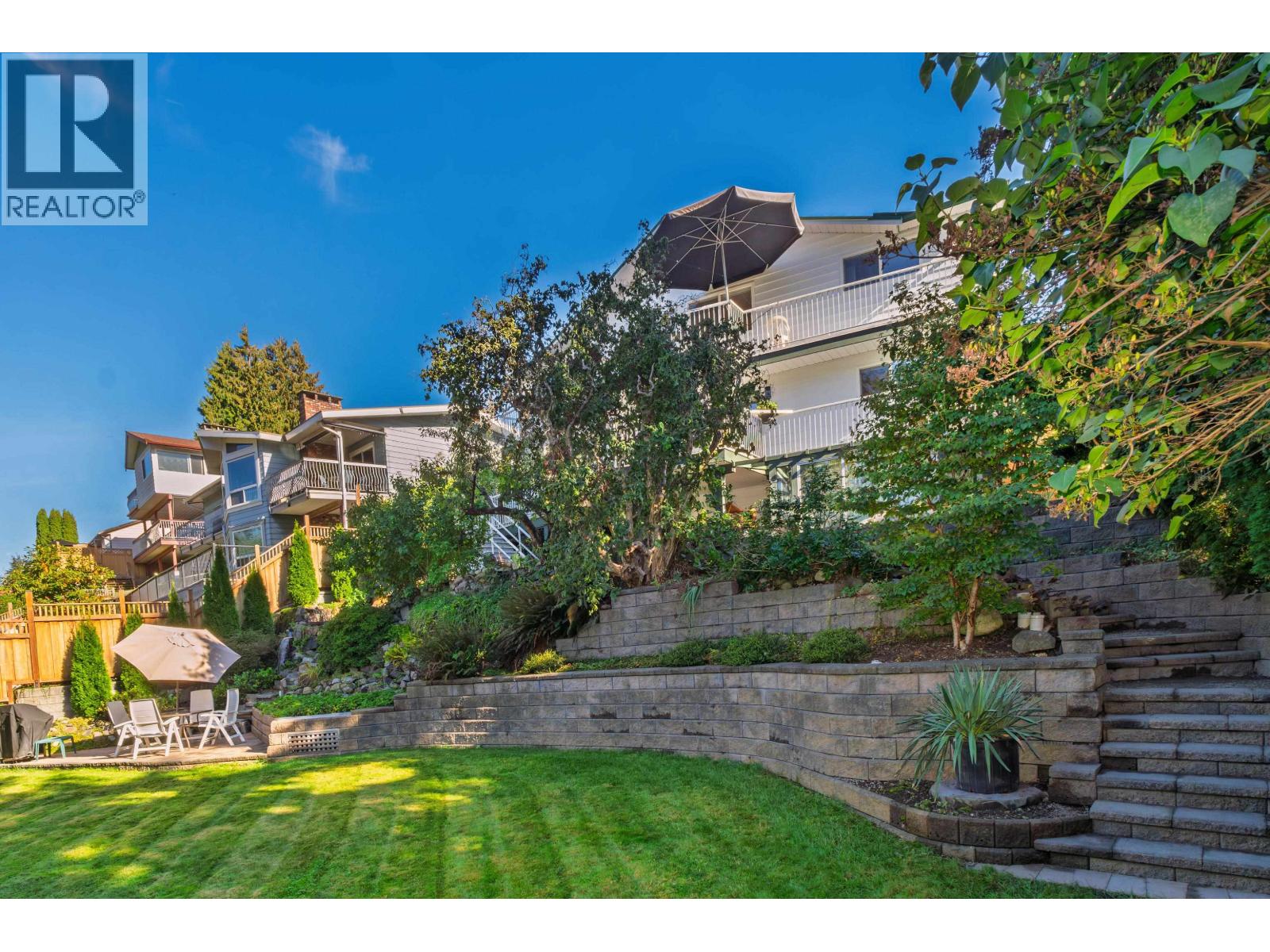 1496 MARY HILL LANE, Port Coquitlam