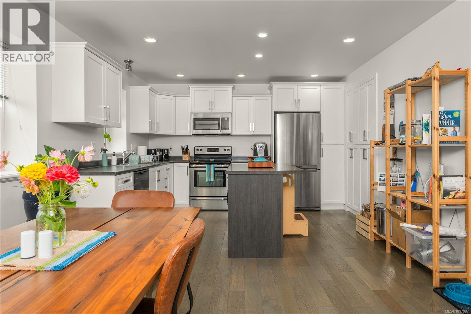 4524 Buena Vista Pl, Cowichan Bay