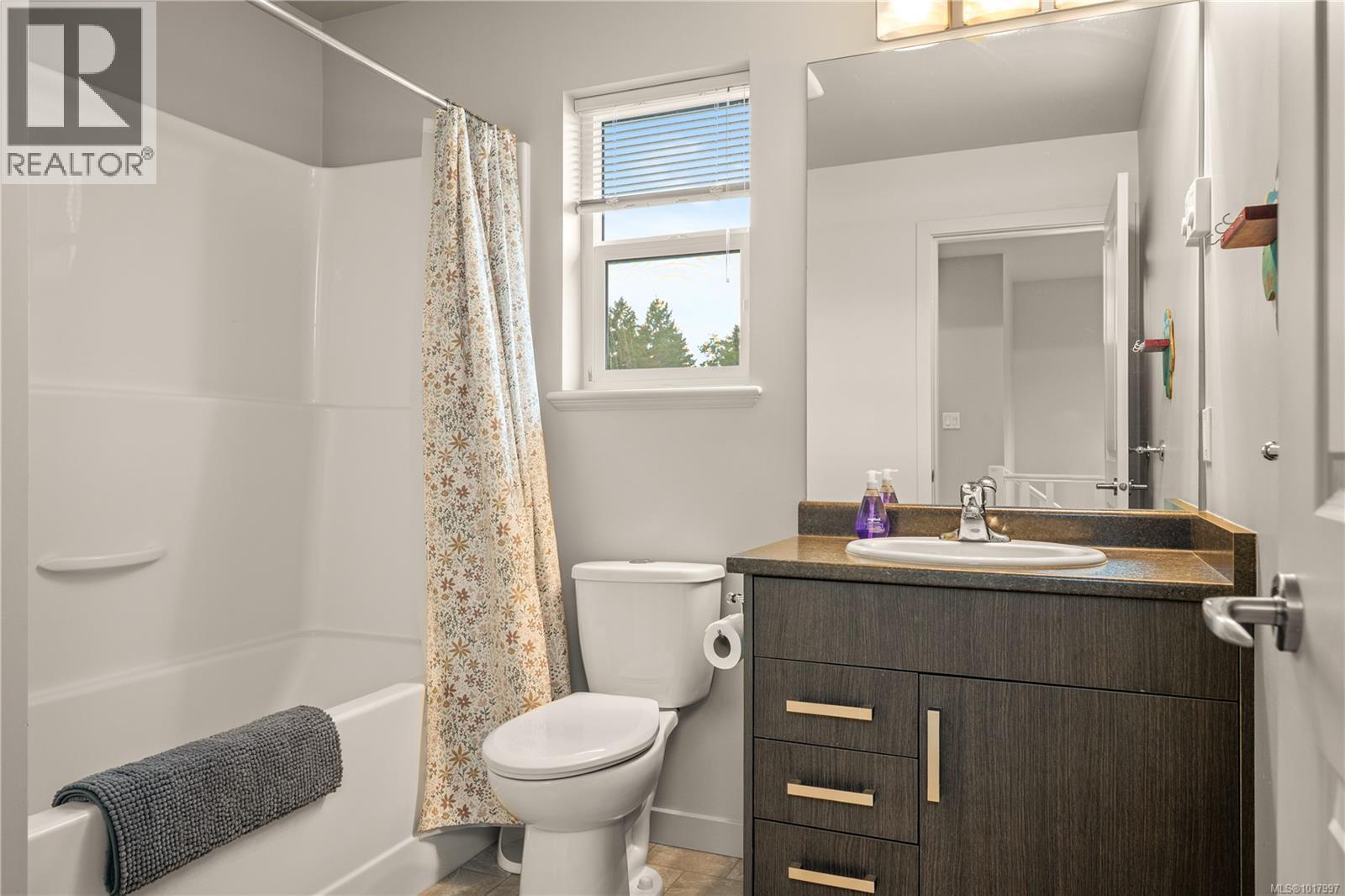 4524 Buena Vista Pl, Cowichan Bay