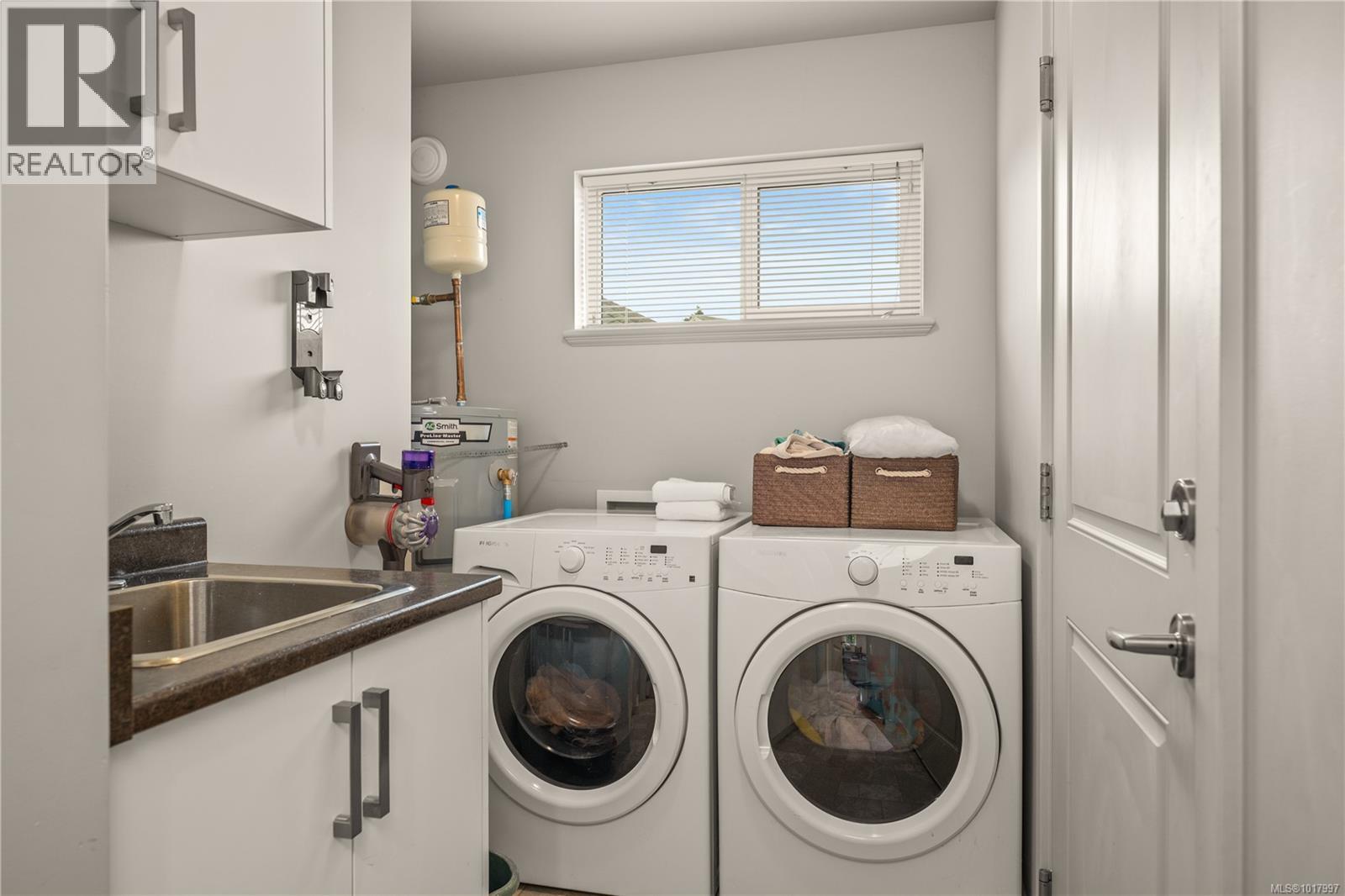 4524 Buena Vista Pl, Cowichan Bay