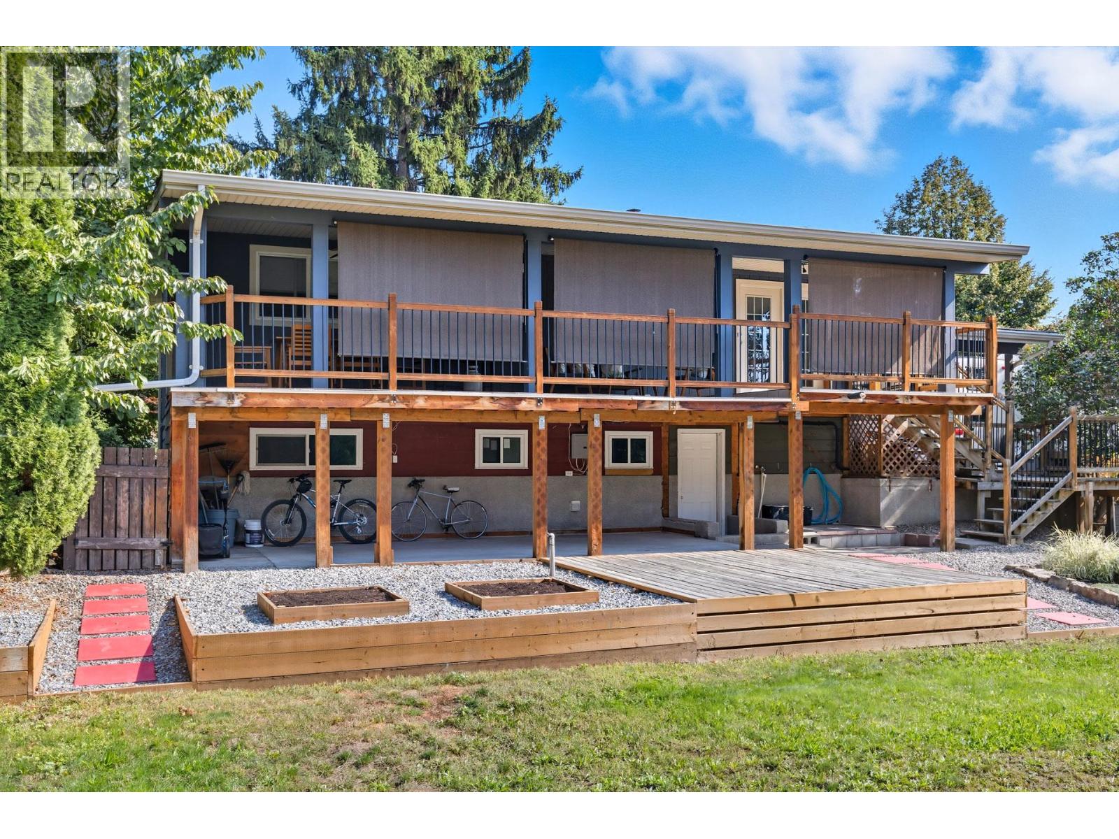  1112 Pinecrest Lane, Kelowna