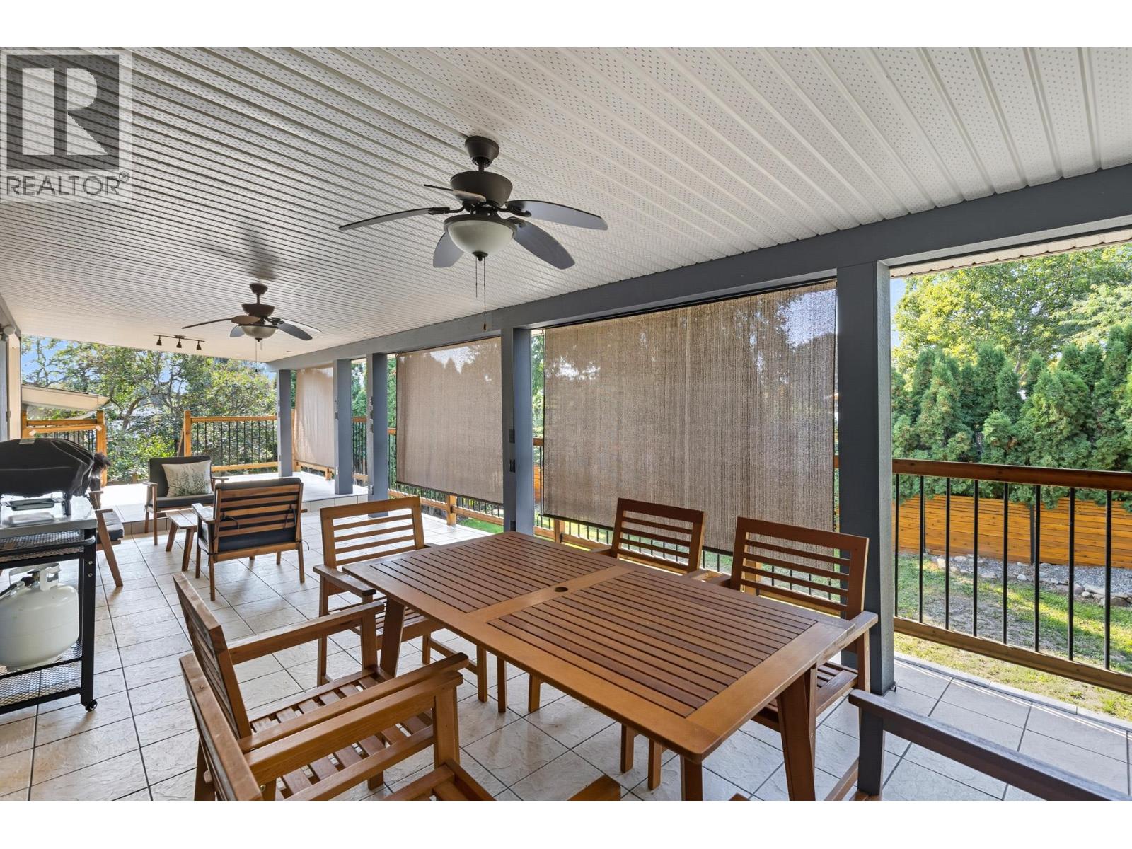  1112 Pinecrest Lane, Kelowna