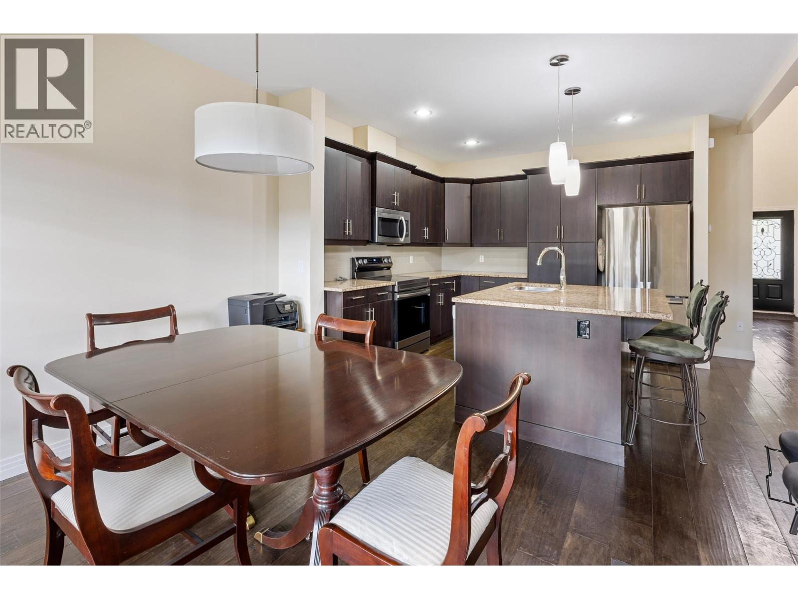 6 328 Providence Avenue, Kelowna